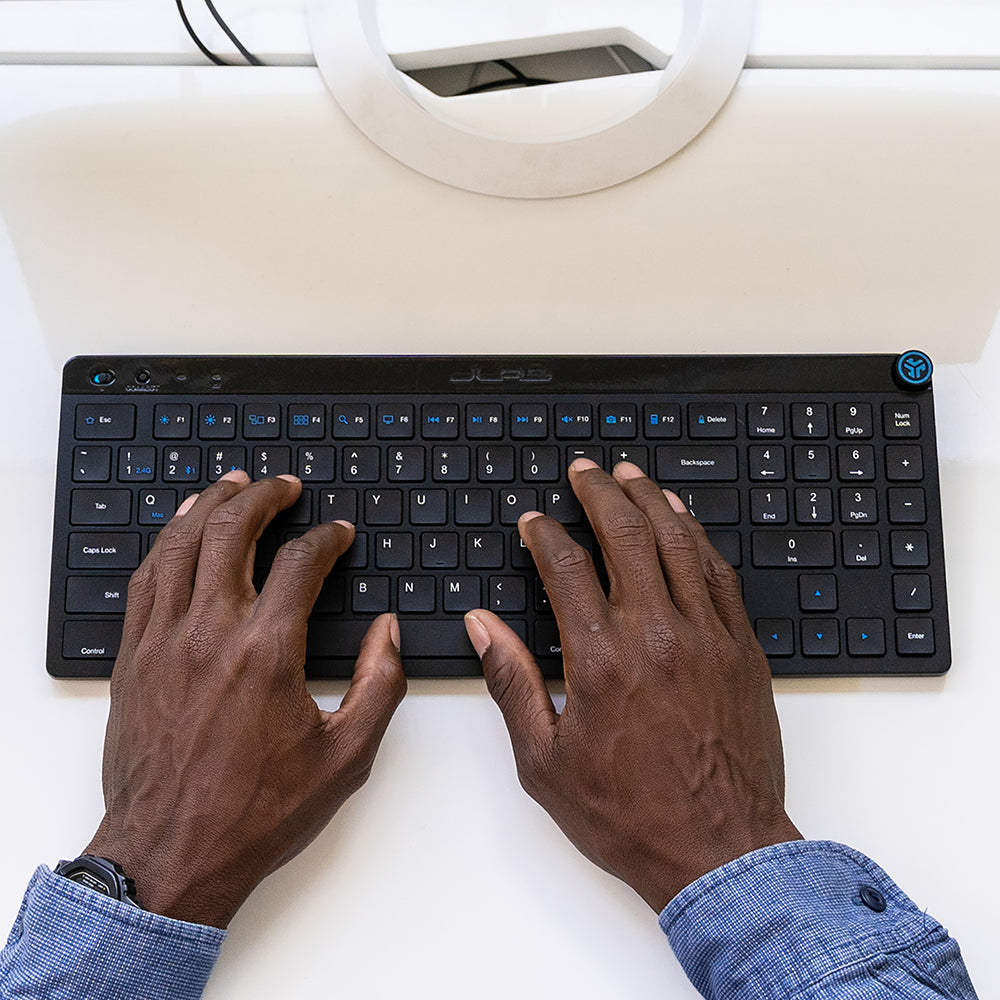 JBuds Wireless Keyboard Black - Image 3