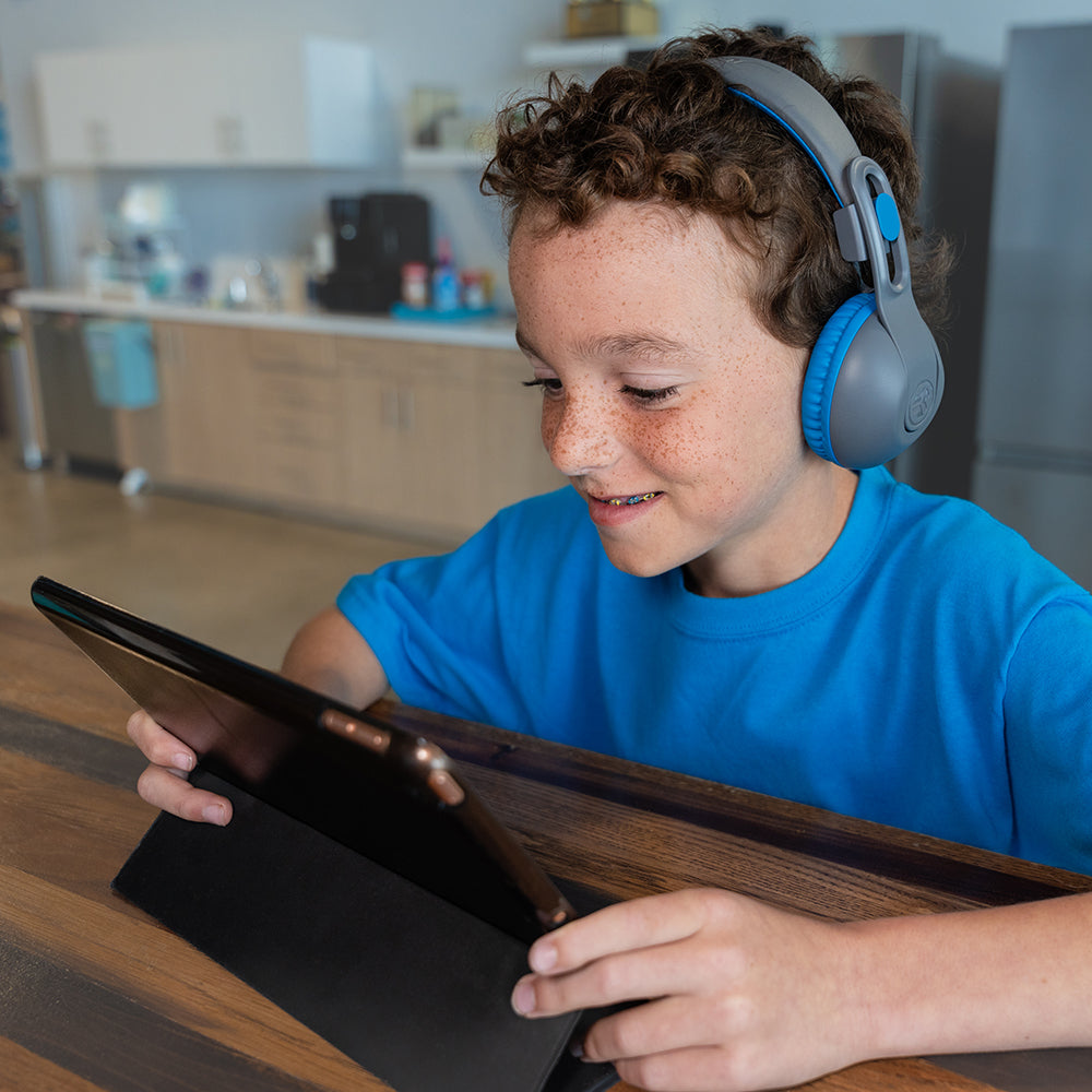 JBuddies Studio 2 Wireless Kids Headphones Blue/Gray - Image 2